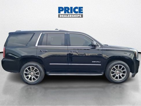 Used 2017 GMC Yukon Denali AWD/4WD image 4