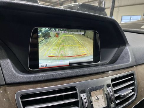 Used 2014 Mercedes-Benz E 350 Sedan image 6