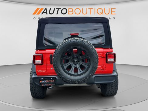 Used 2018 Jeep Wrangler Unlimited Sport S AWD/4WD image 4