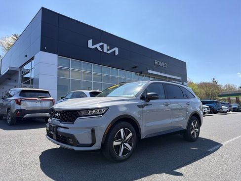 Certified 2022 Kia Sorento EX w/ Panoramic Sunroof Package FWD image 1