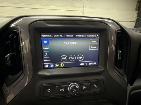 Certified 2021 Chevrolet Silverado 1500 Custom image 13