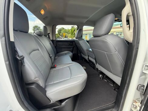 Used 2014 RAM 2500 Tradesman w/ Chrome Appearance Group AWD/4WD image 26