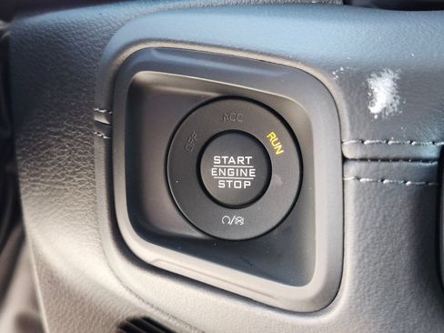 New 2026 Jeep Gladiator Sport AWD/4WD image 23