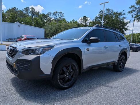 Used 2025 Subaru Outback Wilderness w/ Wilderness Package AWD/4WD image 7