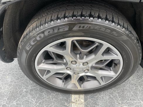 Used 2021 Jeep Grand Cherokee Overland image 8