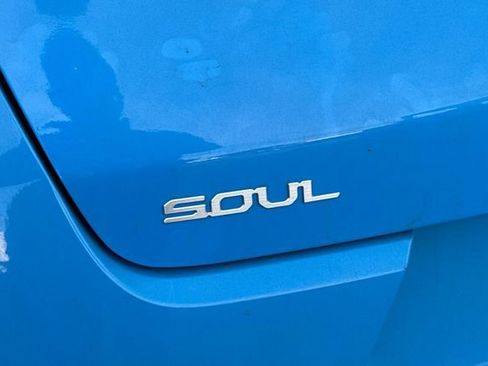 Used 2024 Kia Soul EX FWD image 6