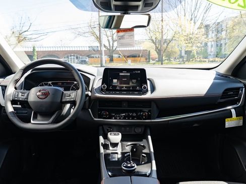 New 2026 Nissan Rogue SV AWD/4WD image 9