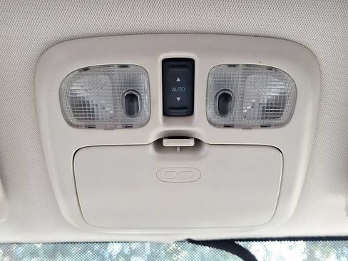 Used 2009 Mercury Mariner Premier FWD image 20