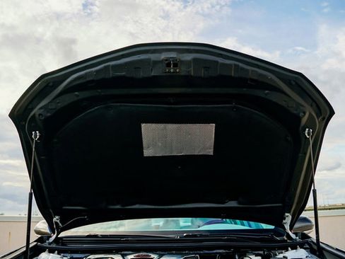 Used 2019 Toyota Camry XSE image 18