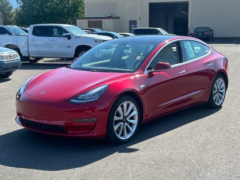 Used 2019 Tesla Model 3 AWD/4WD image 8