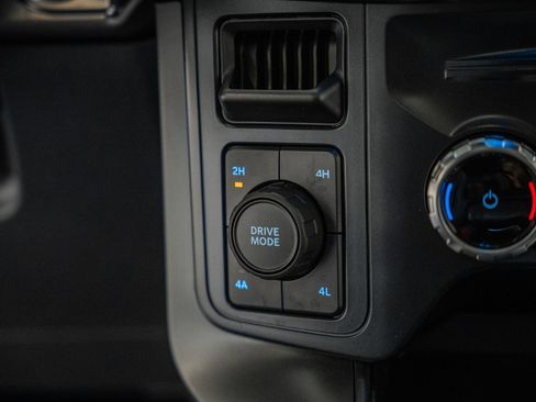 Certified 2024 Ford F150 Lariat image 28