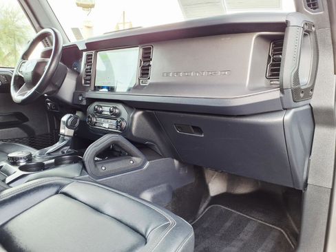 Certified 2025 Ford Bronco Badlands AWD/4WD image 10