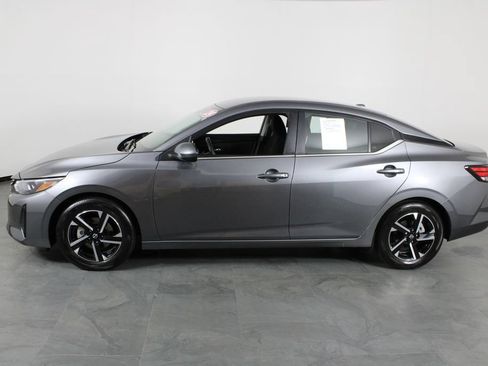 Certified 2024 Nissan Sentra SV FWD image 14
