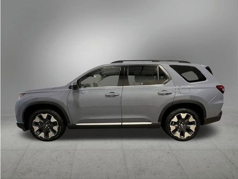 New 2026 Honda Pilot Touring image 2