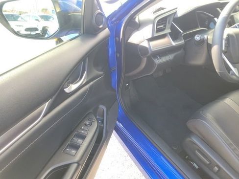 Used 2018 Honda Civic EX-L image 10