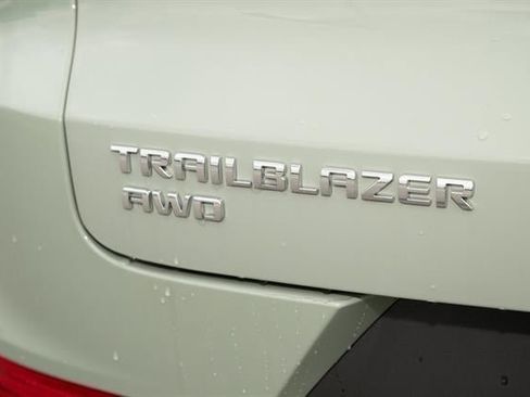 Used 2025 Chevrolet TrailBlazer ACTIV w/ Convenience Package image 10