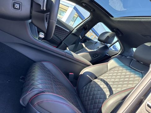 Used 2025 Genesis G70 3.3T Advanced w/ Sport Prestige Package image 33