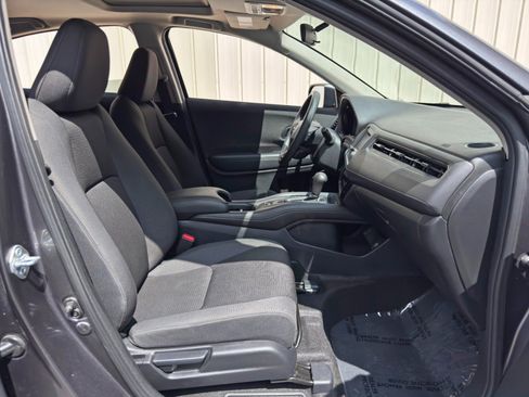 Used 2022 Honda HR-V EX image 15