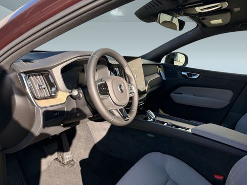 New 2026 Volvo XC60 B5 Core w/ Climate Package image 4