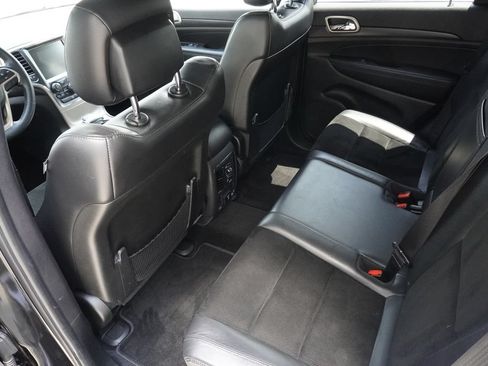 Used 2014 Jeep Grand Cherokee Altitude AWD/4WD image 29