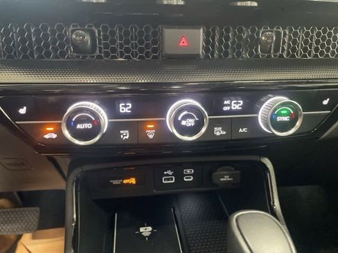Used 2024 Honda CR-V EX-L image 17