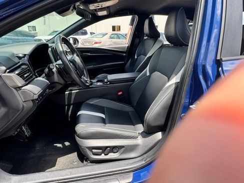 Used 2025 Toyota Camry SE FWD image 15
