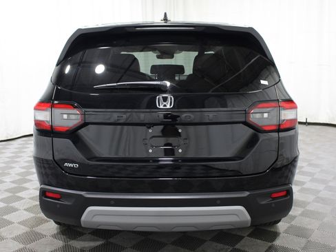 Used 2025 Honda Pilot EX-L image 33
