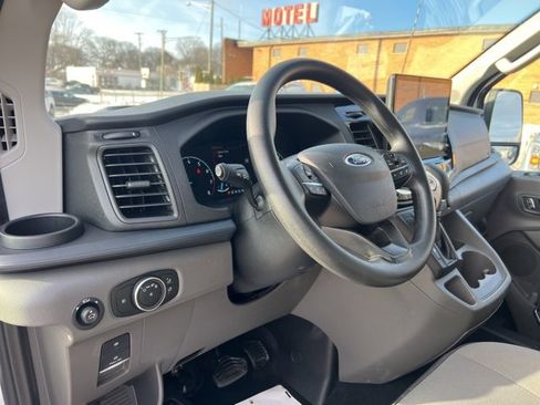 Certified 2024 Ford Transit 350 XLT image 6