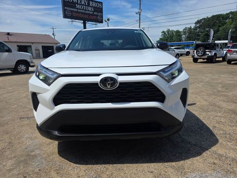 Used 2024 Toyota RAV4 LE FWD image 2