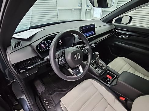 Used 2024 Honda CR-V Sport Touring image 12