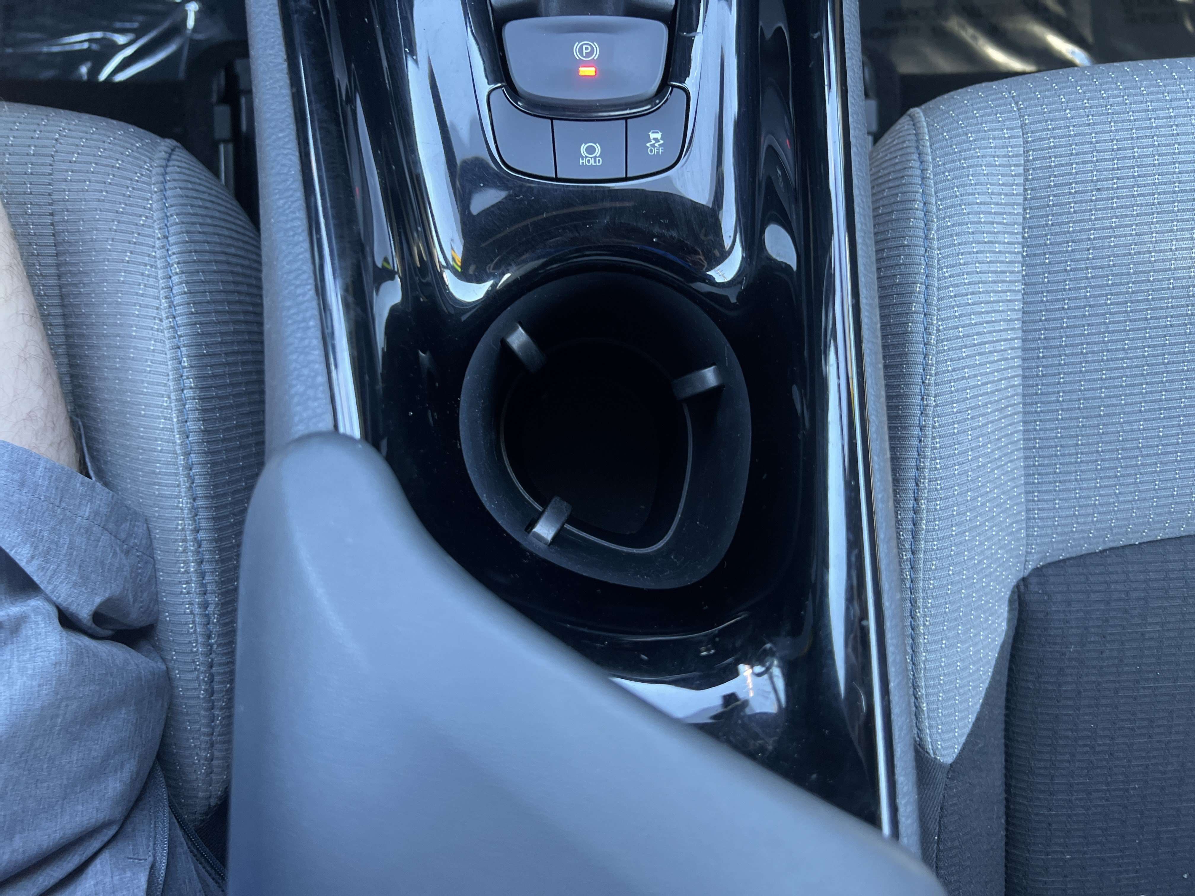Used 2019 Toyota C-HR XLE FWD image 29
