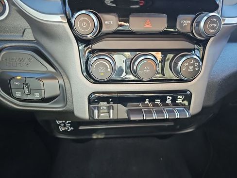 Used 2025 RAM 2500 Big Horn image 17