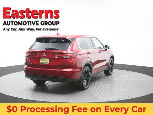 Used 2022 Mitsubishi Outlander SE FWD image 40
