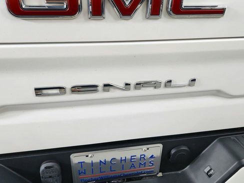Used 2022 GMC Sierra 1500 Denali w/ Driver Alert Package II AWD/4WD image 28