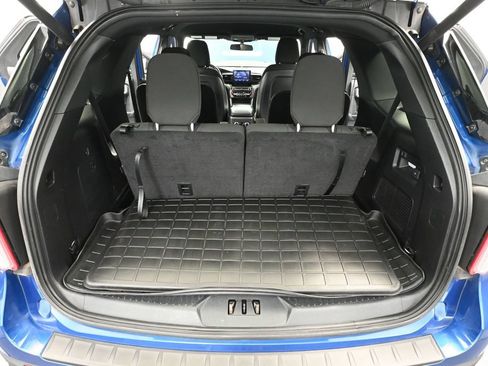 Used 2020 Ford Explorer XLT w/ Comfort Package AWD/4WD image 41