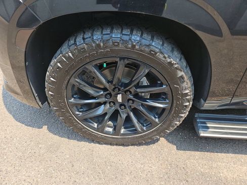 Used 2021 Cadillac Escalade Sport w/ Driver Assist Tech Package AWD/4WD image 27
