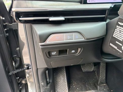 New 2026 Genesis GV80 2.5T Advanced AWD/4WD image 10