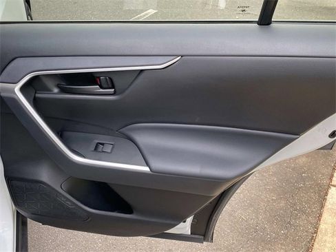 Used 2023 Toyota RAV4 LE image 33