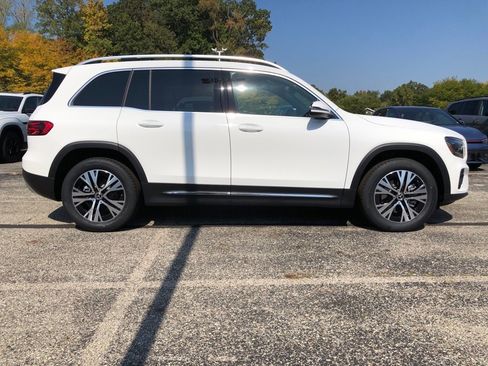 New 2026 Mercedes-Benz GLB 250 4MATIC image 8