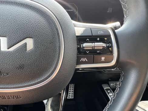Certified 2024 Kia Sorento SX image 23