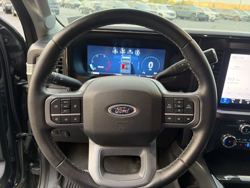 Used 2025 Ford F250 Lariat w/ Chrome Package AWD/4WD image 28