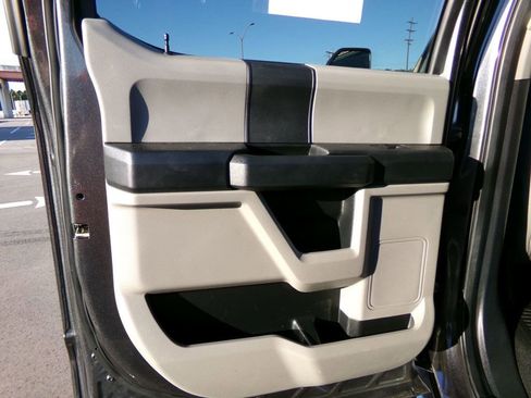 Used 2020 Ford F250 XL w/ STX Appearance Package image 14