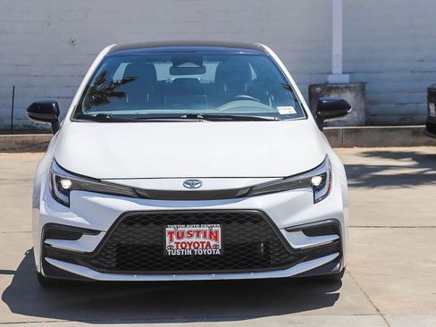 Certified 2025 Toyota Corolla FX w/ Convenience Package FWD image 2
