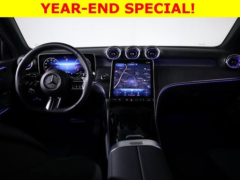 Used 2025 Mercedes-Benz GLC 300 4MATIC image 31
