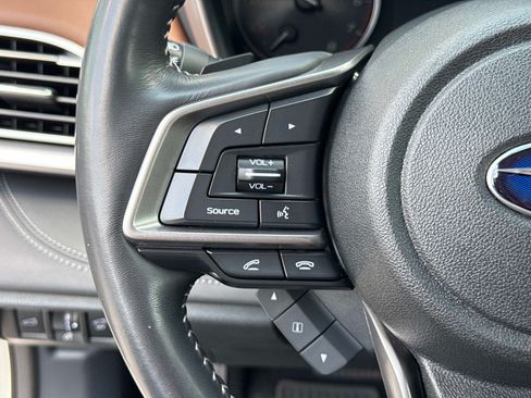 Used 2022 Subaru Outback Touring AWD/4WD image 32