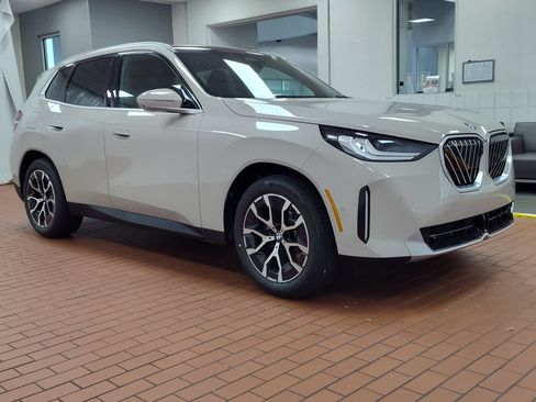 Certified 2026 BMW X3 xDrive30i w/ Premium Package AWD/4WD image 6