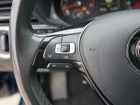 Used 2022 Volkswagen Passat 2.0T SE image 24