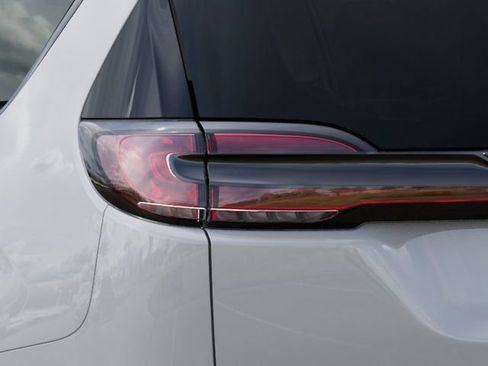 Used 2026 Chrysler Pacifica Select w/ S Appearance Package AWD/4WD image 9