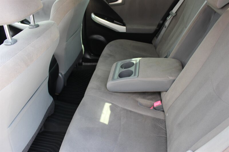 Used 2015 Toyota Prius Three FWD image 19