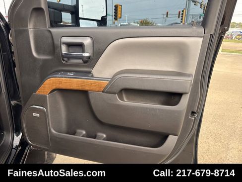 Used 2016 Chevrolet Silverado 2500 LTZ w/ Duramax Plus Package image 91